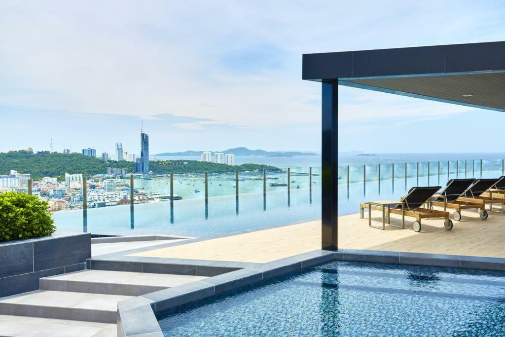 The Base Condo Патая Екстериор снимка